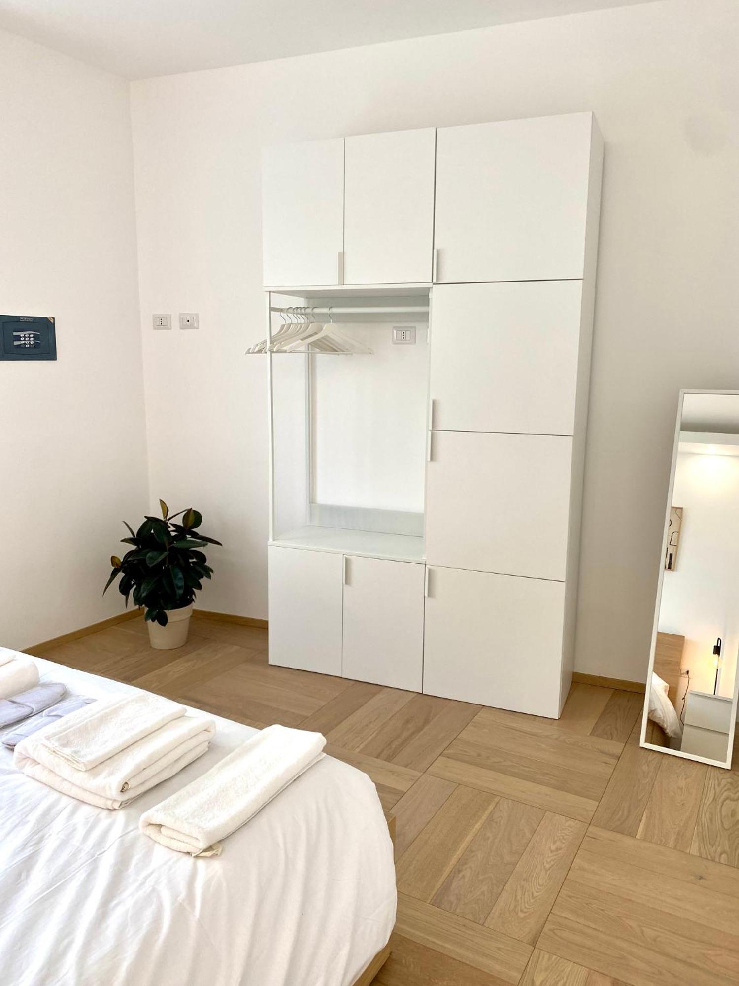 Faenza 18, A Cozy Apartment Milaan Buitenkant foto